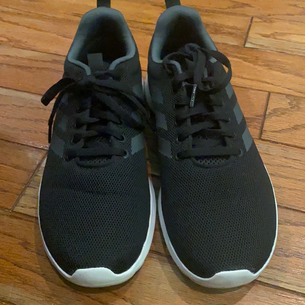 Adidas Tennis Shoes